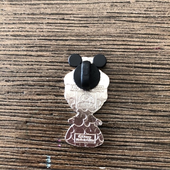 Disney Official Trading Pin: Cutie Character: Cinderella in Ballgown - Picture 2 of 2